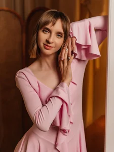 Beverly_Gomes Public Immagine  4