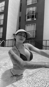 Sarah_Stone_ Relax and Sun Day Pic 3