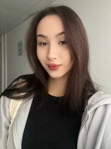 JanellaBecerril Queen Energy 👑💼 Pic