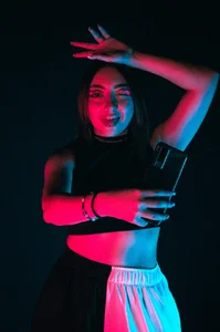 Public de evastorm_  2 Imagens