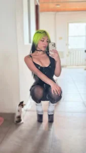 Elen_cross_ Public Pic 2