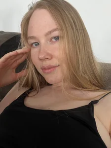 SinaDoll Public Pic 3