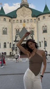 LunaChestnut Fav pose in fav place💖 Pic