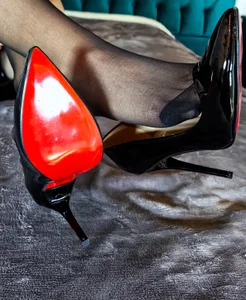 Zdjęcia FiercePanther Worship My Louboutins, Slave!:  8