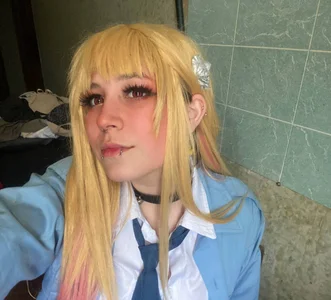 Part of Marin Kitagawa de Alex_Howell  3 Imagens