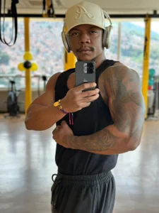 ronnie_7777 kullanıcısının I have more power! 💪🏻 albümü -  3 fotoğraf