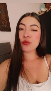 Mila_white1 Public Hình 3