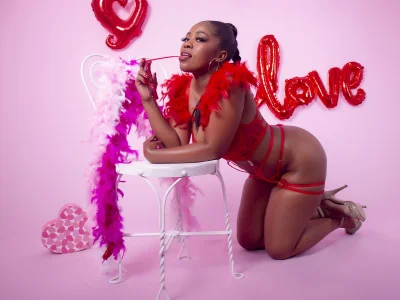 AlisonTravisのSan Valentine 💋🥰の 3枚の写真