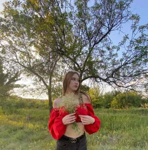 NuDonzze Flirty Daydreams 🌙 Fotka