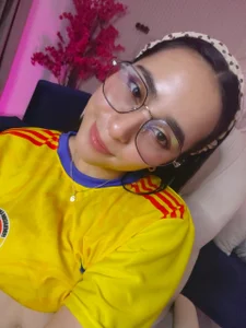 Emilyy_parker_ Public slika 2