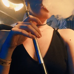 BethanyCloud I'll blow some smoke Poză 2