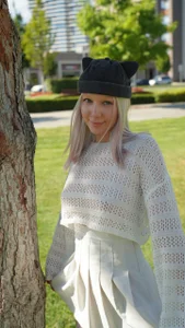 RanyThomson BEAUTIFUL DAY Pic 4