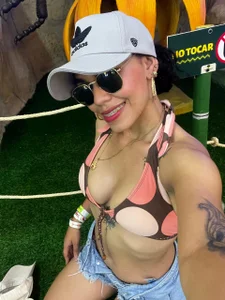 daniela-sexy Public Εικόνα 2