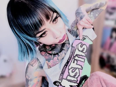 shes_creepy Horror Punk FAN 🩵 slika