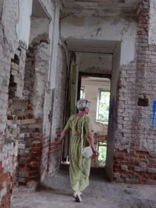 roxana_brooks You can find an interesting woman in interesting place Poză 7