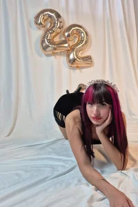 laurem-paulette My Birthday Month😏🎊🎊🍾🍾🍻  7. fénykép