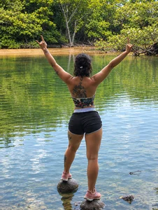 RoxyandAron2 the lake Pic