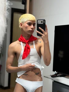 lukasstrong_ 🍒 Bilde 2