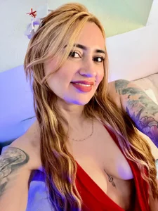 pennyyy_のextremely sexyの枚の写真