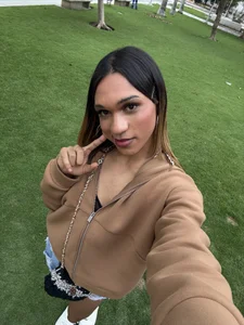 FreyjalaveauのLatina bbyの 9枚の写真