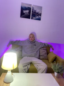 LolaStusse: Public ( 6 фото)