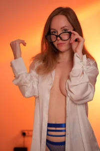 Lana_Ride Public Pic 3