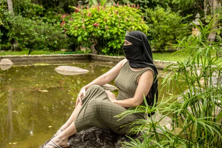 rawiya Forbidden to look ☺ if you don't know how to cause me "😏 Pic 9