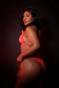 Valentina_rose_x sexy body in red Pic 2