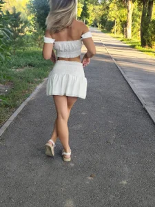 Yourblonde_69: Mini skirt ( 2 фото)