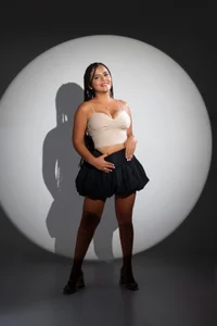 Public de Naugthy-Mey Foto