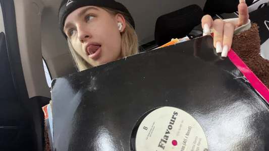 HeeEgno my image on the street) Poză