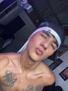 billi_adamzz Kiss baby 👄😵‍💫 Pic 3