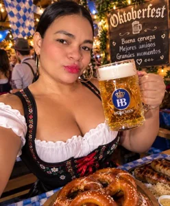 Cloe_35 oktoberfest Gambar 2