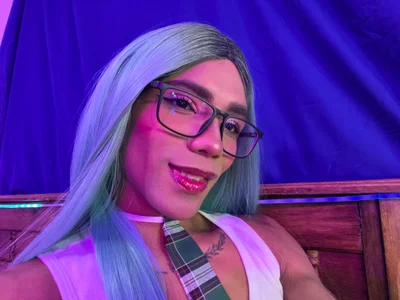 Beautiful grill😏🥰 de Julian_Akerman  3 Imagens