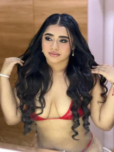 Cutee_Alessia: One look and you'll want to see more… ( фото)