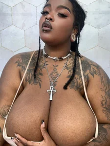 Anaa_Fuentess really big tits🔥🍒🥺 Pic