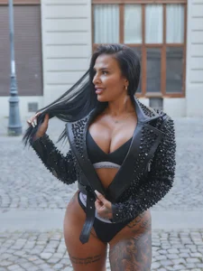 firesbomb777: Street outfit check 🤩 ( 4 фото)