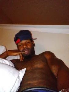 CrookedBeaut Public Foto 6