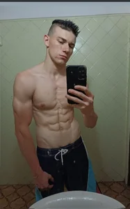 AndrewSi12 Public Pic 3