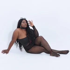 EmaRhodes Midnigth confidence 💗 Pic