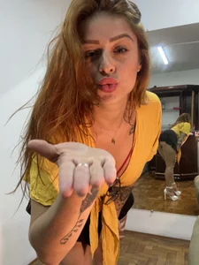 Camila Vegas de camilavegas69@xh  5 Imagens