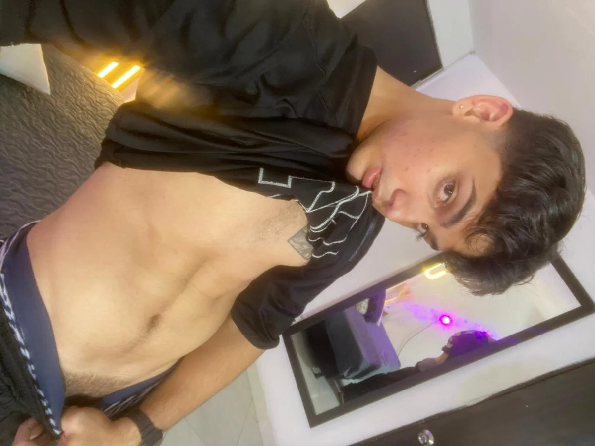 MrAdonis_ Image populaire  4157