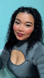 Ayana_Bennet Public slika 5