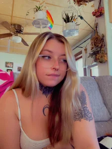 Sarasweets33 Get to know me Pic 8