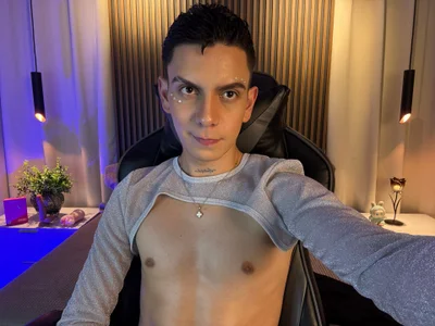 Liam_Fiire ✨ Gambar 6