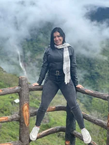 EmilyPeytonnのmore picturesの 9枚の写真