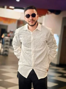 mike_257 Elegant 🦅💎 Gambar