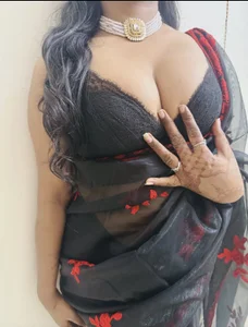 hottest_mahiii Public  3টি ছবি