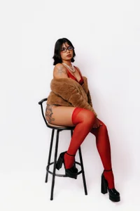 sunshinne__03 Red Pic 3