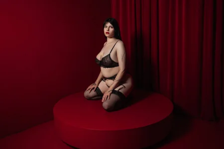 _Alison__のSweet curvesの枚 の写真